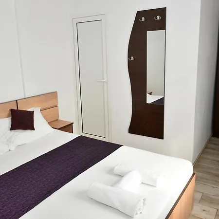 Flamingo 3* Pitesti